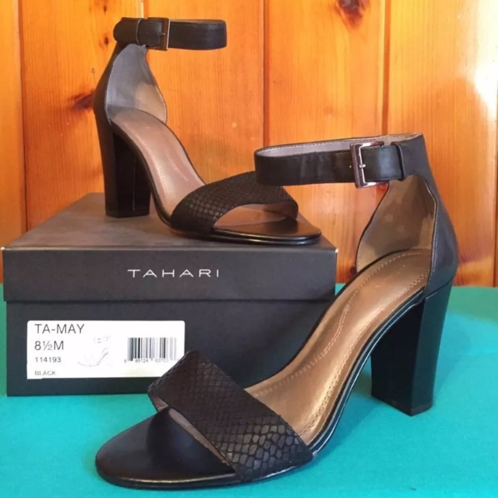 Tahari Ta-May chunky sandal block heels